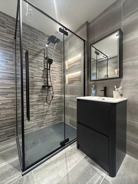 Textured Sophistication Bathroom Refurb 07